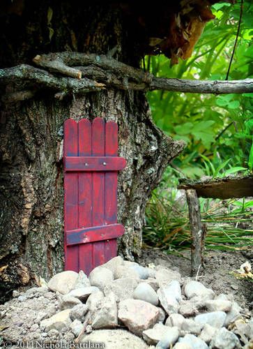 red fairy doors popsicle sticks