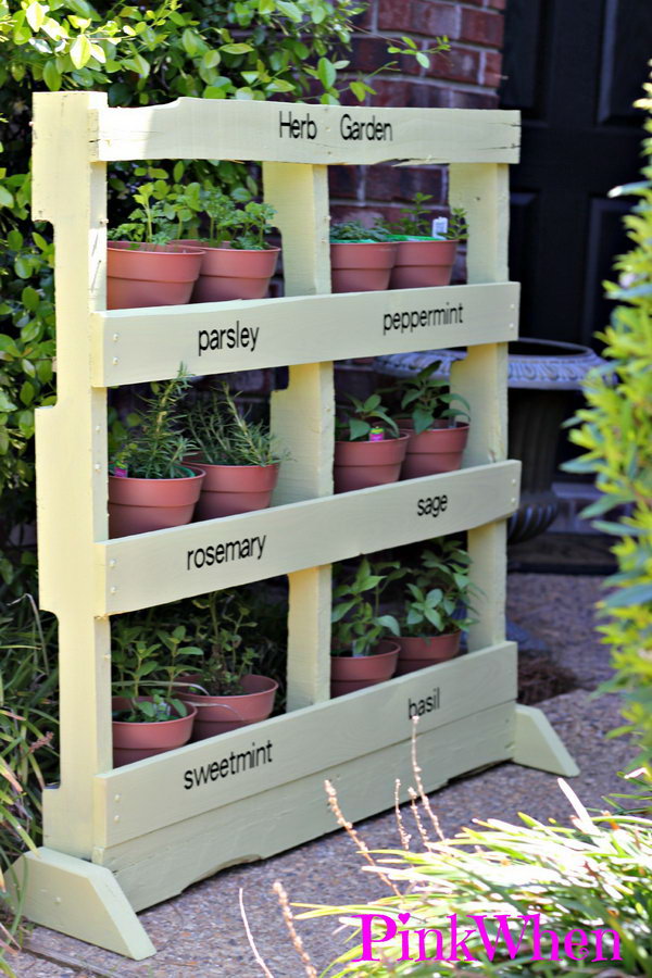 pallet garden ideas -herbs-pinkwhen